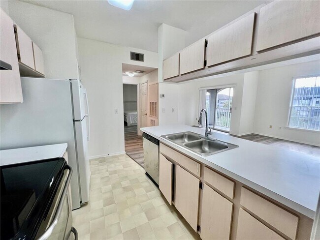 Building Photo - 13025 Sanctuary Cove Dr