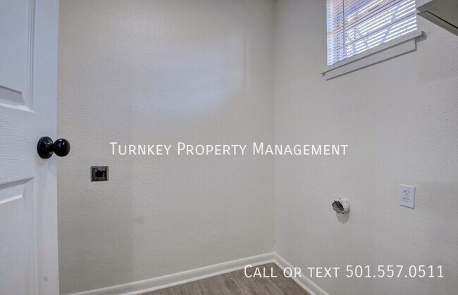 Building Photo - 5821 Freeland Dr