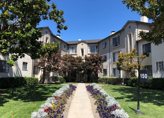 Building Photo - Monterey Garden