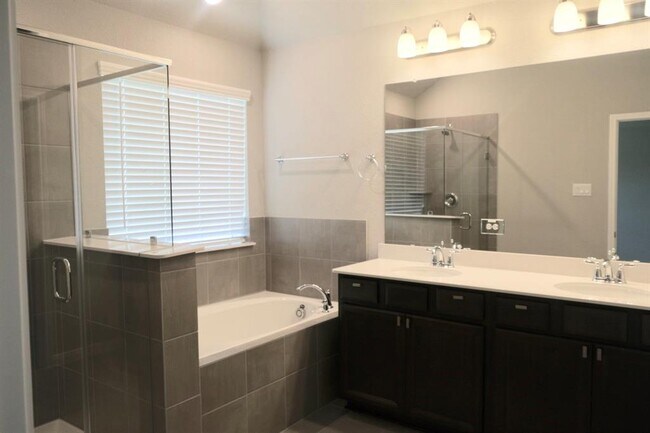 Building Photo - 1222 Dry Cork Cir