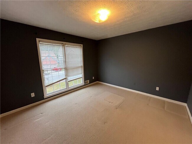 Building Photo - 4110 Sugar Mill Dr
