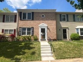 Building Photo - 12320 Woodlawn Ct