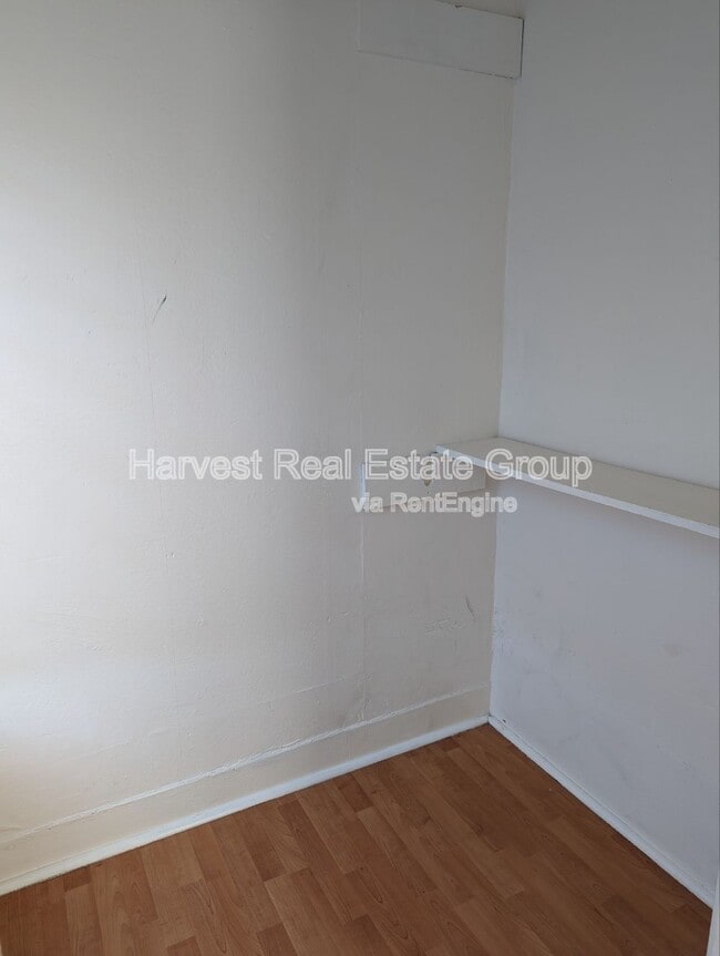 Building Photo - 1532 8th Ave