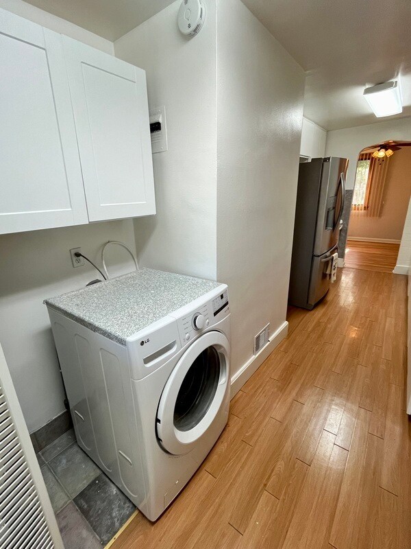 Building Photo - 3375 Fenton St