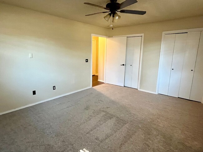 Building Photo - Beautiful 2 Bed 1 Bath Home in Downtown Ed...