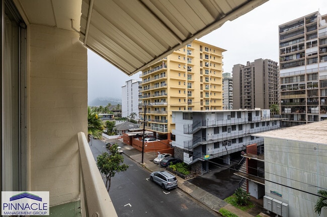 Building Photo - 240 Lili?uokalani Ave