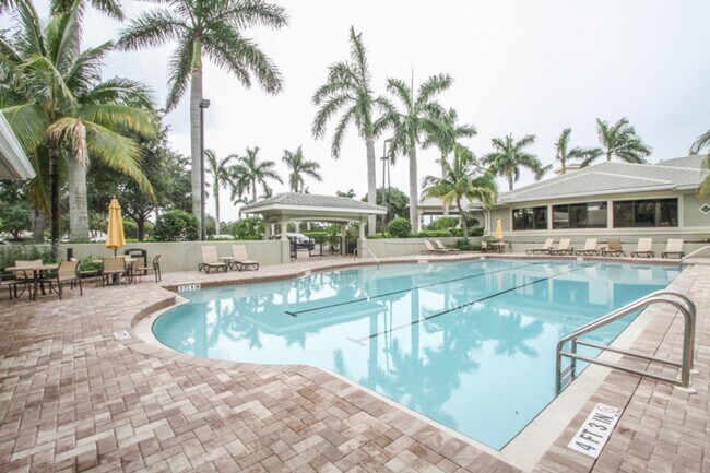 Building Photo - ?? Seasonal Golf Getaway with Stunning Vie...