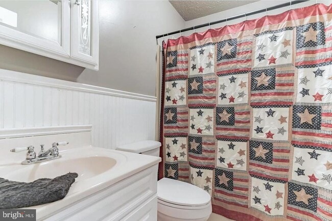 Building Photo - 38426 Laurel Ridge Ct