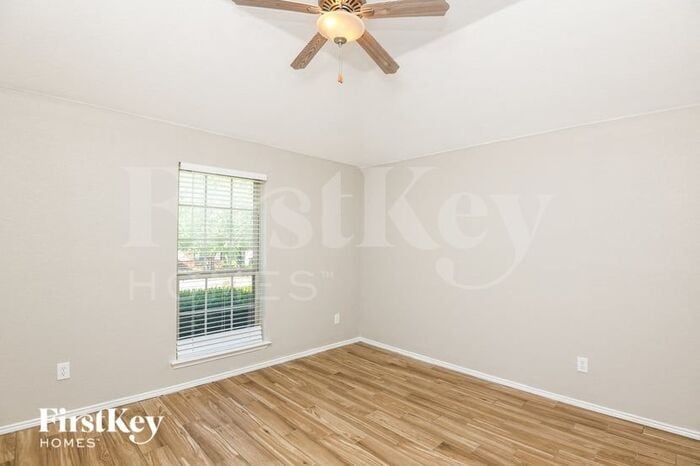 Building Photo - 536 Harbor Crest Rd
