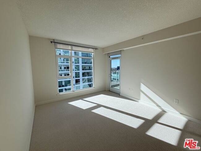 Building Photo - 3141 Michelson Dr