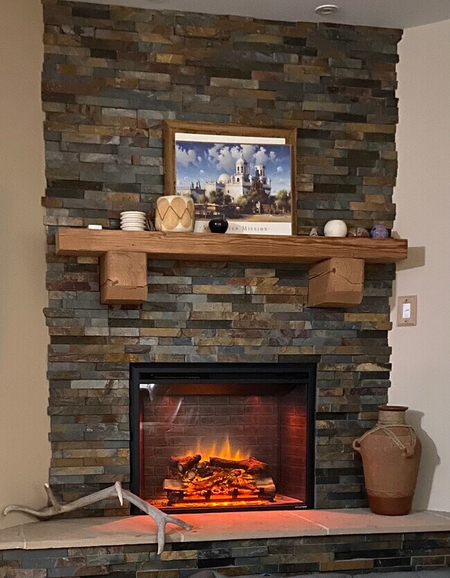 Building Photo - 5725 S Marshall Pl