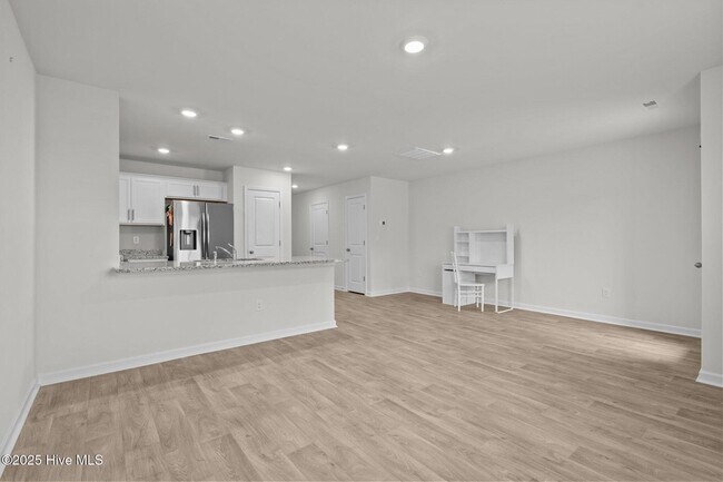 Building Photo - 2309 Gracie Ln