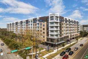 Building Photo - Alta River Oaks