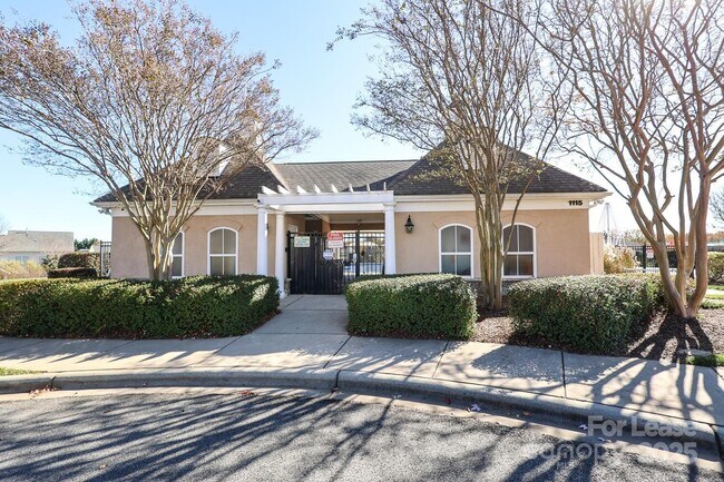 Building Photo - 1516 Sunflower Field Pl