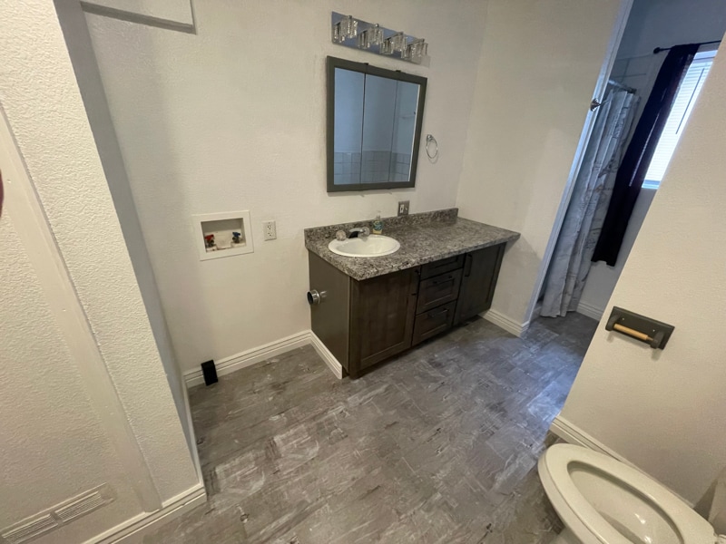 Building Photo - 353 N Raynolds Ave