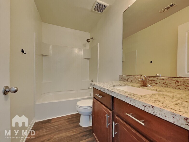 Building Photo - 6110 Coral Cv Rd