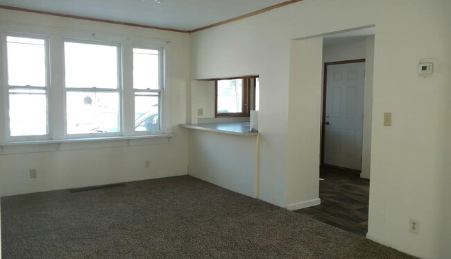 Dining Room - 314 E Hickory St