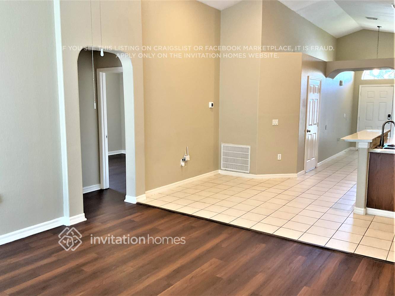 Building Photo - 102 Vine Dr