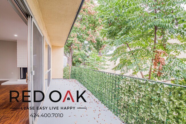 Building Photo - 15101 Magnolia Blvd