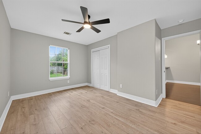 Building Photo - 2509 Moreau St