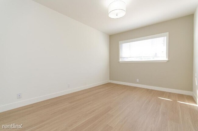 Building Photo - 3724 Inglewood Blvd