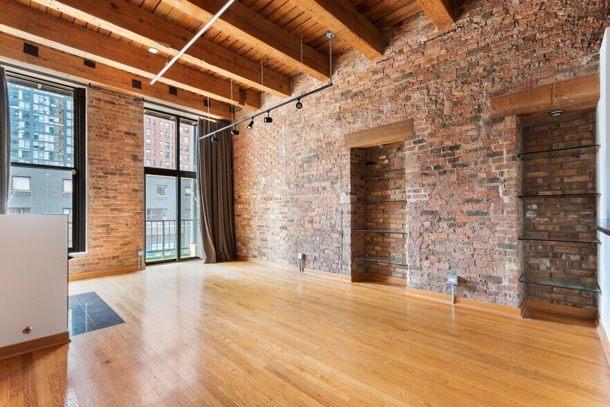 Building Photo - 300 W Grand Ave