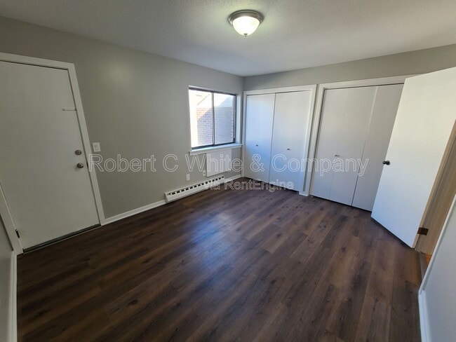 Building Photo - 279 Redstone Hl Rd