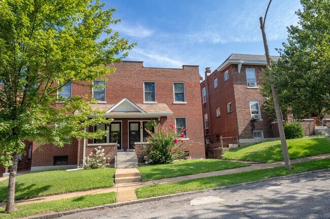 Building Photo - Rad Pad in TGS