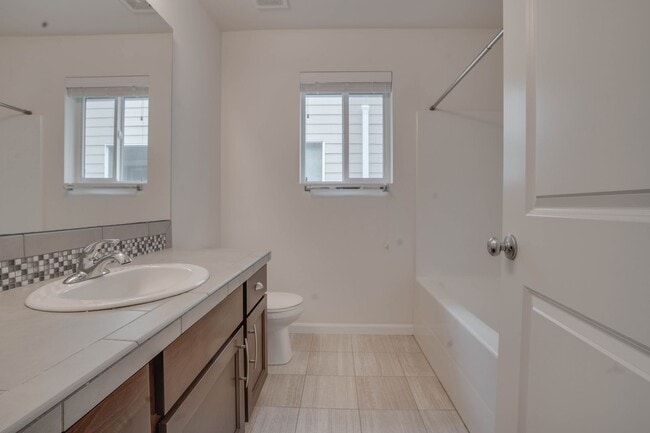 Building Photo - 3 Bed/ 2.5 Bath, Two-Story Home in North C...