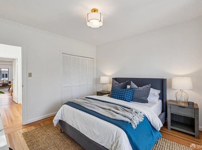 Building Photo - 845 44th Ave