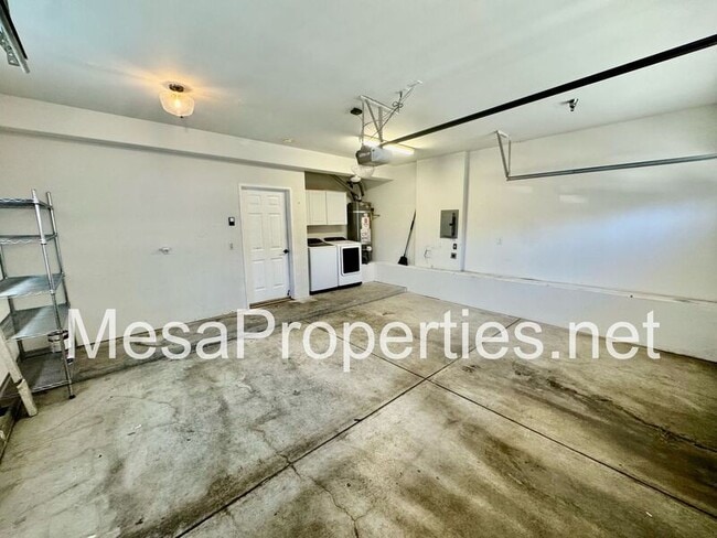 Building Photo - 740 S Azusa Ave