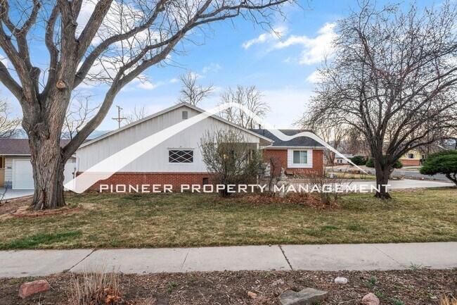 Building Photo - Beautifully Renovated Ranch Home with 2 Car Garage, AC, Garden Space & Prime Location