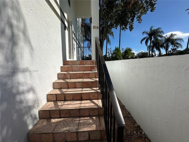 Building Photo - 501 SW 158th Terrace