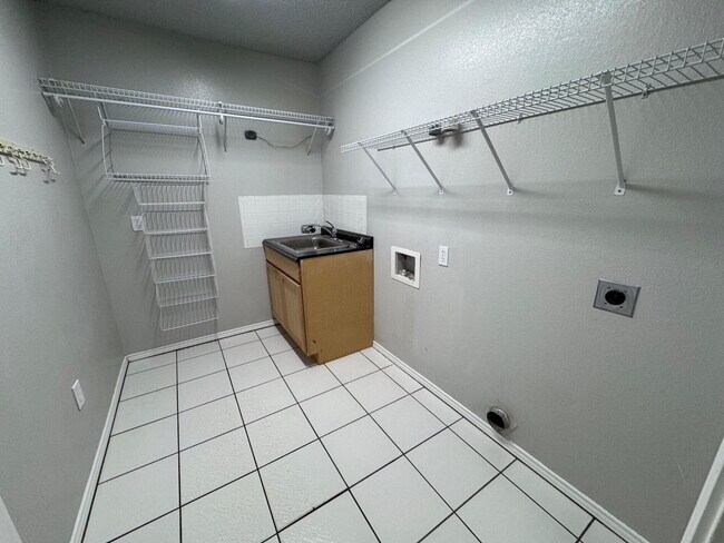 Building Photo - 5621 126th St