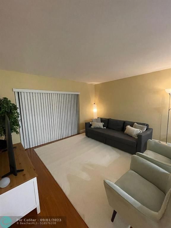 Building Photo - 2828 Casita Way