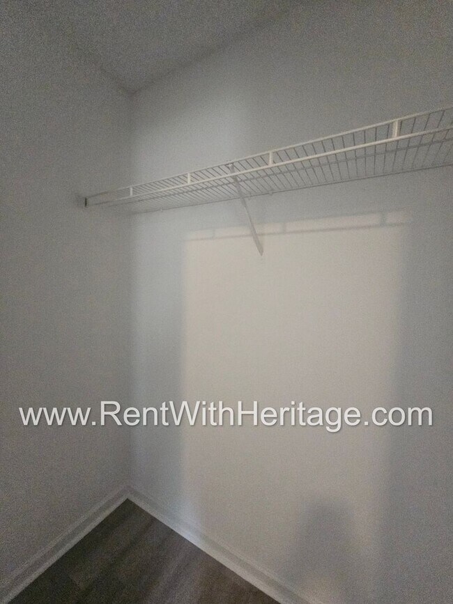 Building Photo - Gorgeous 3bd/ 2.5 bath Home in Popular Nat...