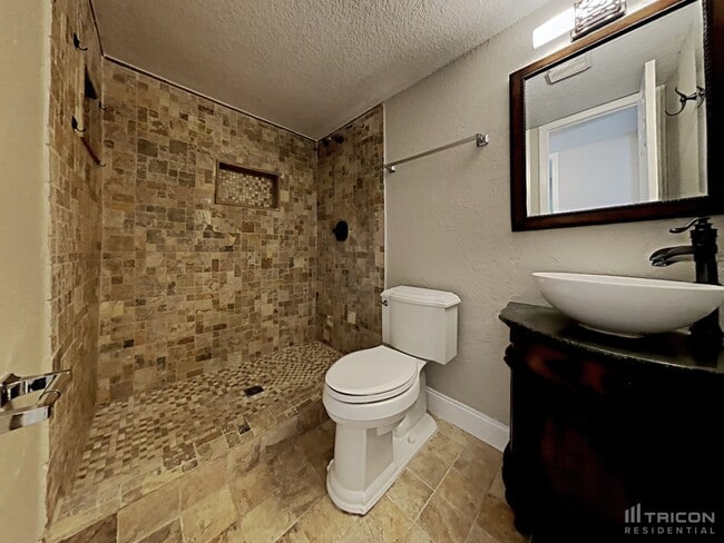 Building Photo - 4905 Traskwood Ct