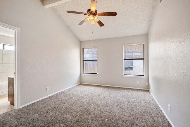 Building Photo - 1108 Peach Tree Cove