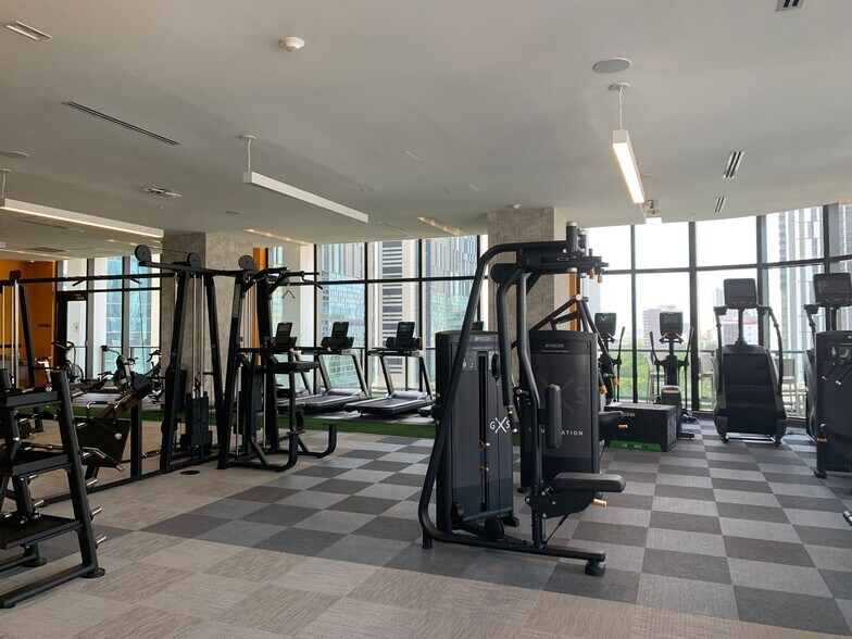 Building Photo - 90 SW 3rd St