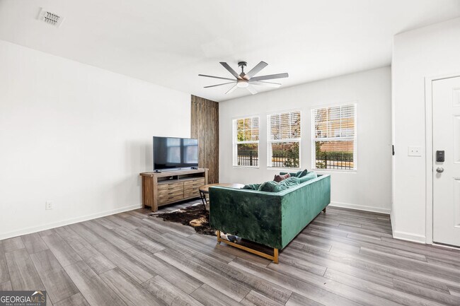 Building Photo - 2684 Toucan Wy