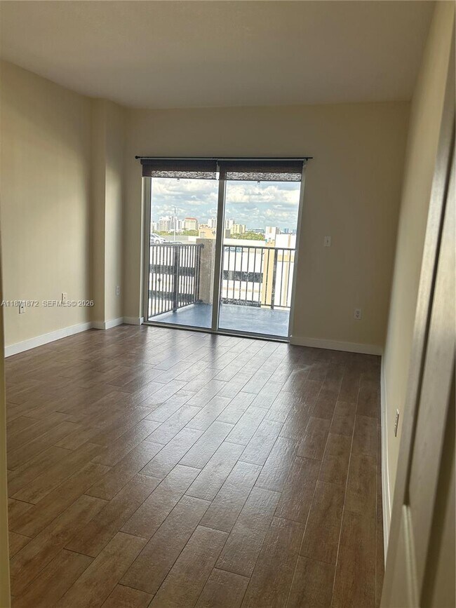 Building Photo - 3410 Coral Wy