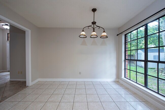 Building Photo - 34 Green Slope Pl