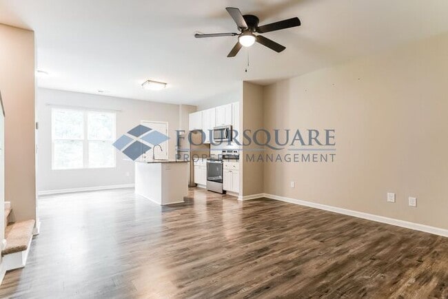 Building Photo - Townhome | Back Patio | Single -Car Garage...