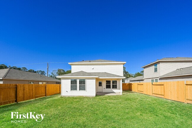 Building Photo - 25590 Roy Rogers Rd