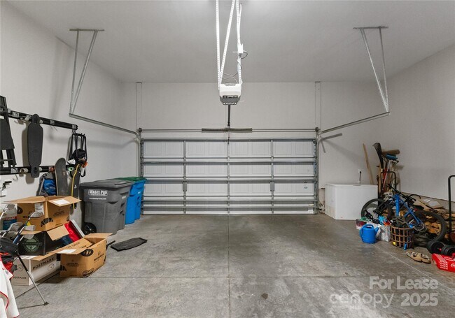 Building Photo - 5137 Rialto St