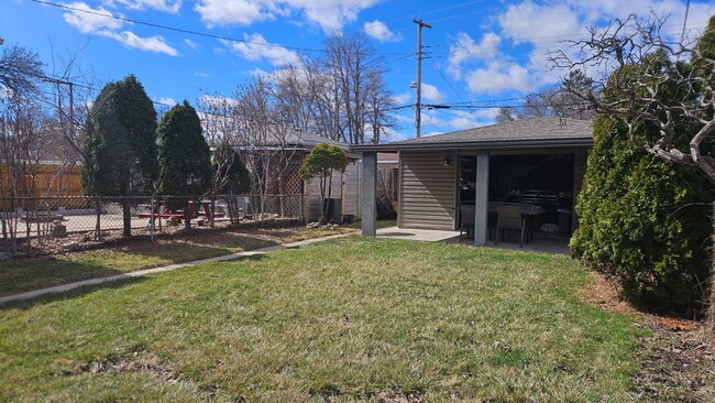 Building Photo - 2704 N New England Ave