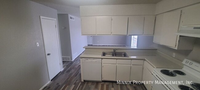 Building Photo - 3007 W Louisiana Ave