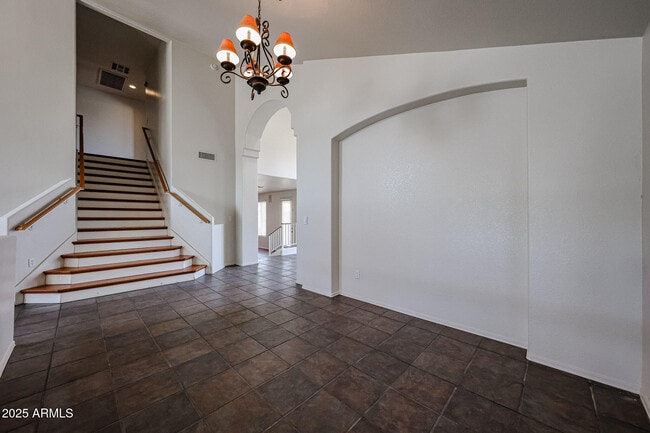 Building Photo - 2568 E Santa Rosa Dr
