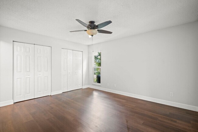Building Photo - Newly remodeled 2 bedroom, 2 bathroom home...
