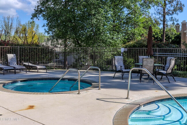 Building Photo - 1032 Cherry Creek Cir